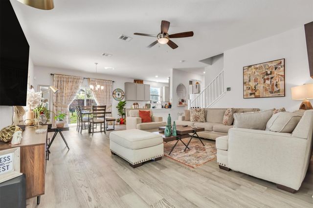 421 Conchillos DR, Georgetown, TX 78626