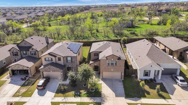 421 Conchillos DR, Georgetown, TX 78626