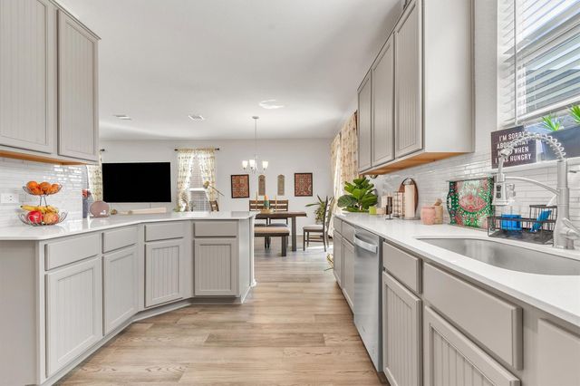 421 Conchillos DR, Georgetown, TX 78626