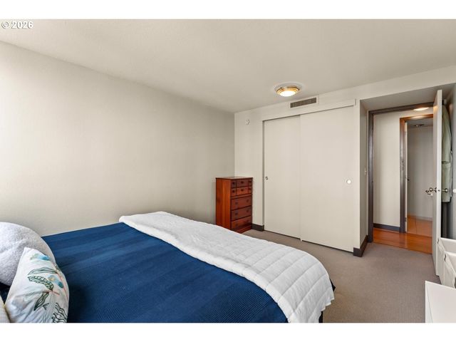 255 Sw HARRISON St 11H, Portland, OR 97201
