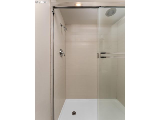 255 Sw HARRISON St 11H, Portland, OR 97201