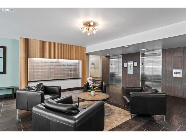 255 Sw HARRISON St 11H, Portland, OR 97201