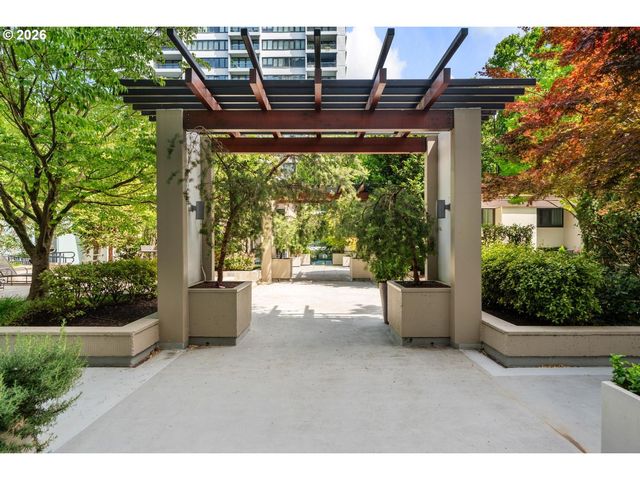 255 Sw HARRISON St 11H, Portland, OR 97201