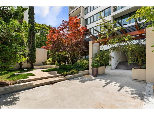 255 Sw HARRISON St 11H, Portland, OR 97201