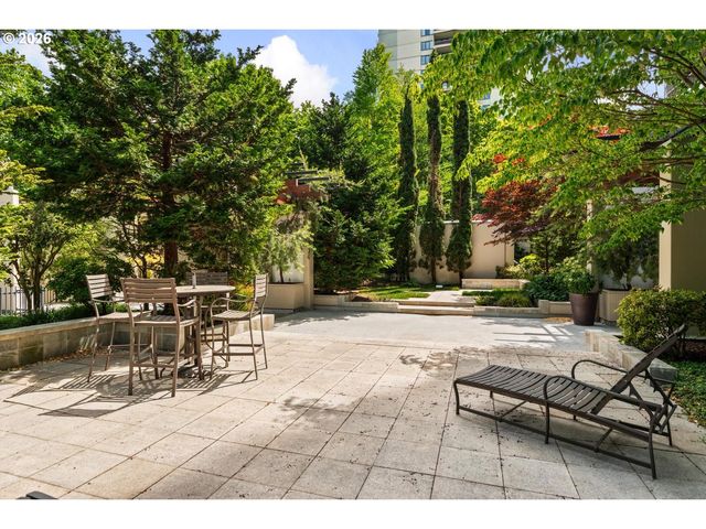 255 Sw HARRISON St 11H, Portland, OR 97201