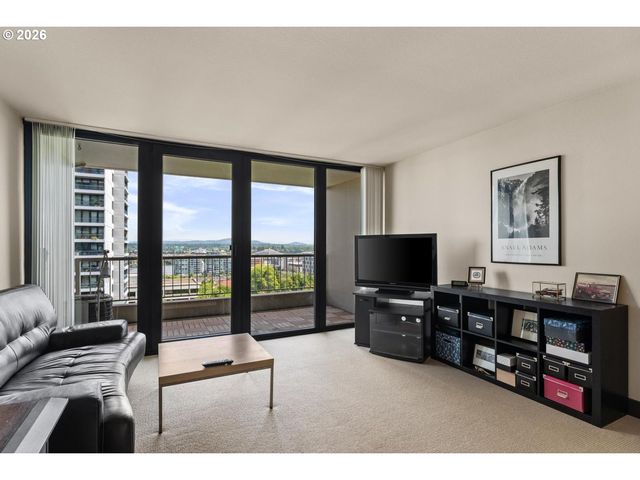 255 Sw HARRISON St 11H, Portland, OR 97201
