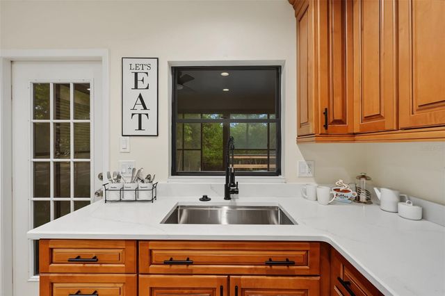 3010 LONGBROOKE WAY, Clearwater, FL 33760