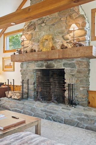 9671 VT Route 12, Barnard, VT 05031