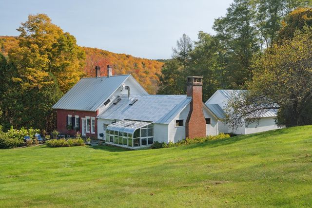 9671 VT Route 12, Barnard, VT 05031
