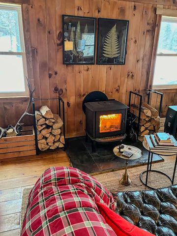 9671 VT Route 12, Barnard, VT 05031