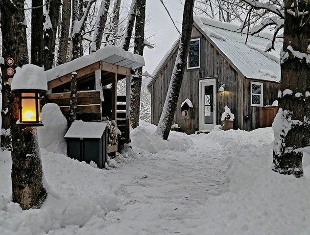 9671 VT Route 12, Barnard, VT 05031