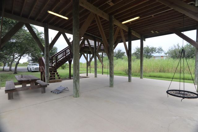 192 Walnut, Grand Isle, LA 70358