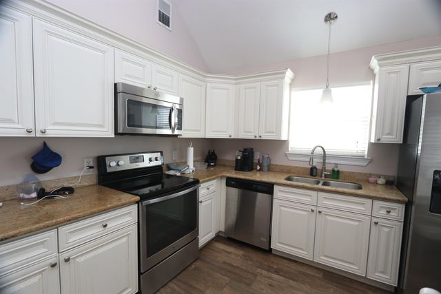 192 Walnut, Grand Isle, LA 70358