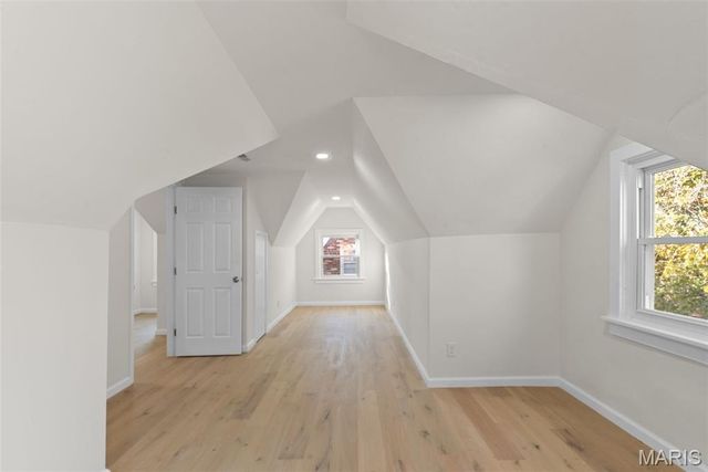 5410 Tholozan Avenue, St Louis, MO 63109