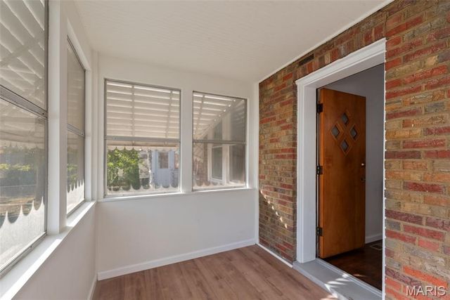 5410 Tholozan Avenue, St Louis, MO 63109