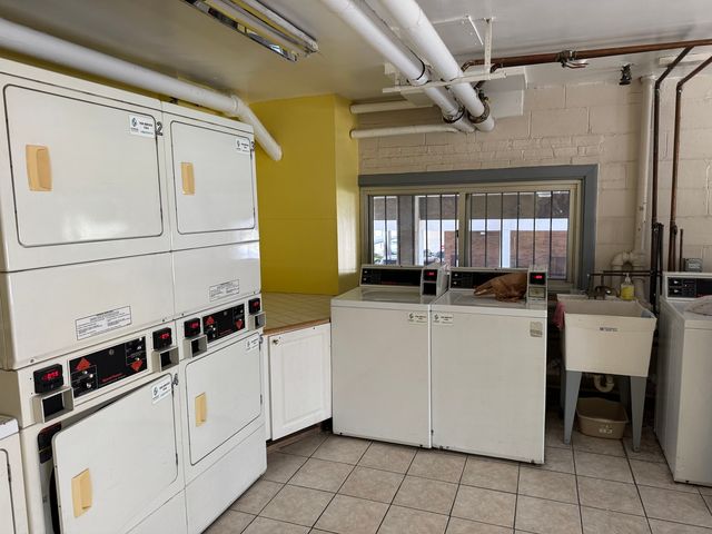 151 N Kenilworth Avenue 4G, Oak Park, IL 60301