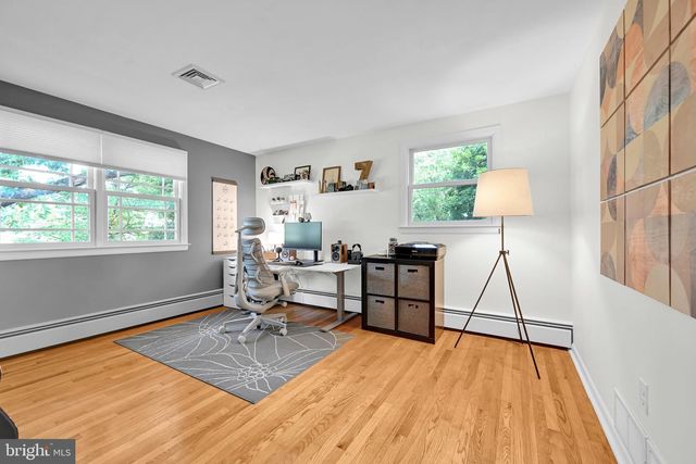 8 SYCAMORE RD, Hummelstown, PA 17036