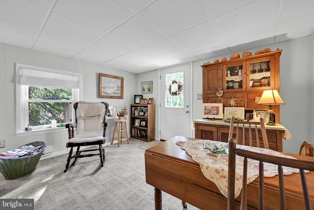 8 SYCAMORE RD, Hummelstown, PA 17036