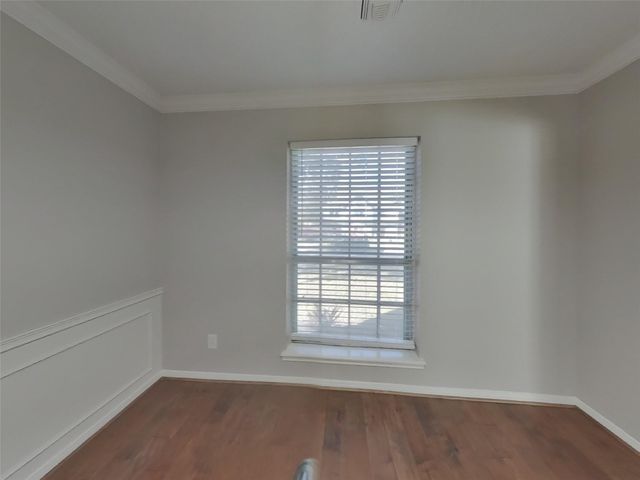 5523 Foresthaven Drive, Houston, TX 77066