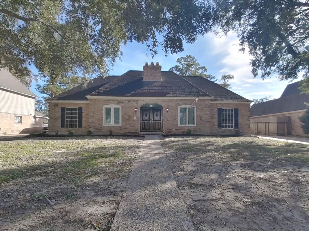 5523 Foresthaven Drive, Houston, TX 77066