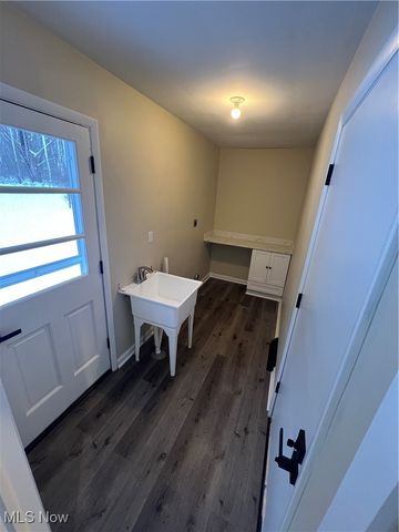 653 Chapel Lane, Campbell, OH 44405