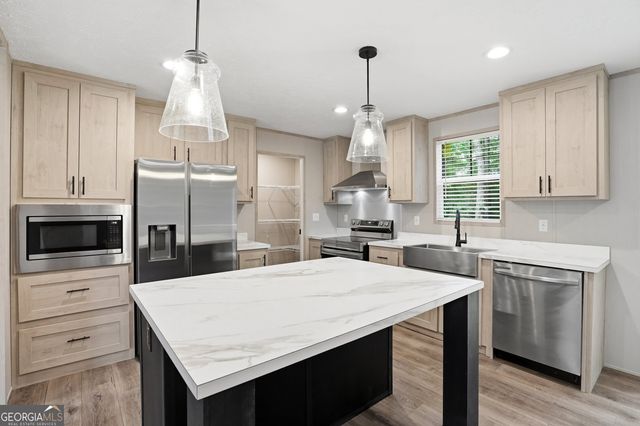 4909 Price Road, Gainesville, GA 30506