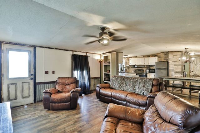 618 Derstine Road, Merkel, TX 79536