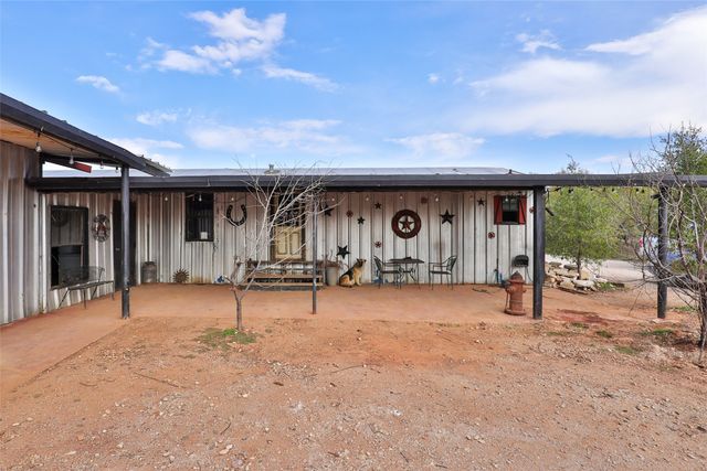 618 Derstine Road, Merkel, TX 79536