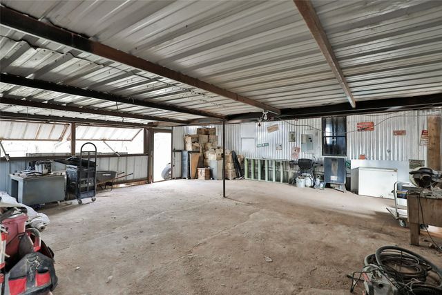 618 Derstine Road, Merkel, TX 79536