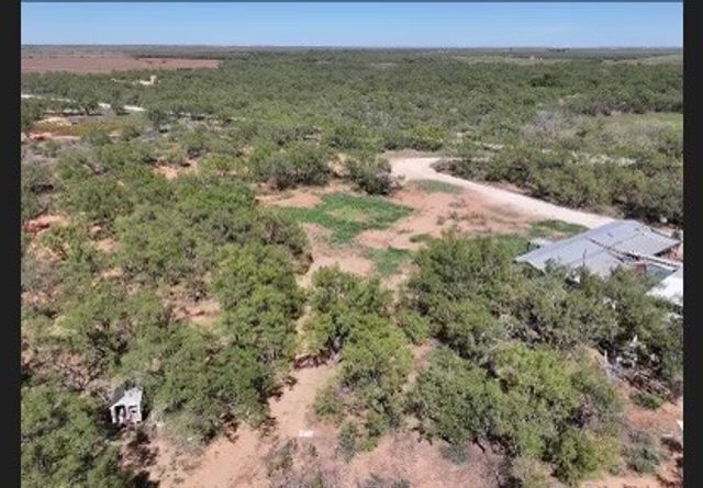 618 Derstine Road, Merkel, TX 79536