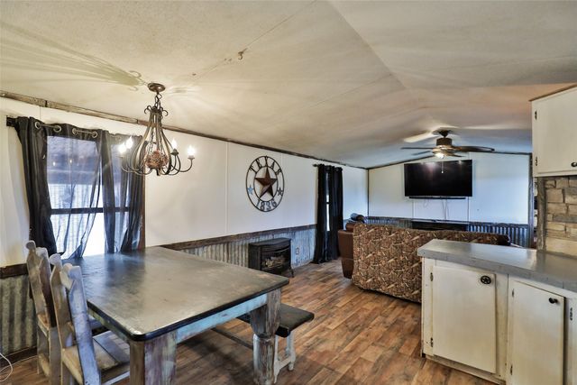 618 Derstine Road, Merkel, TX 79536