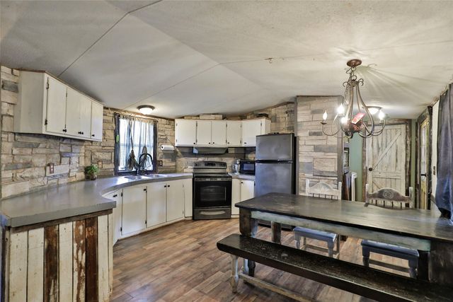618 Derstine Road, Merkel, TX 79536