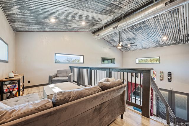 144 County Road 7725, Natalia, TX 78059