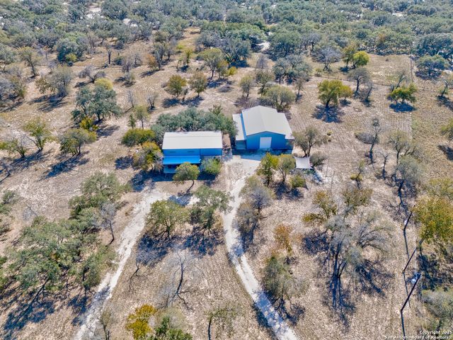 144 County Road 7725, Natalia, TX 78059
