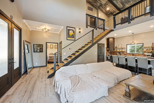 144 County Road 7725, Natalia, TX 78059