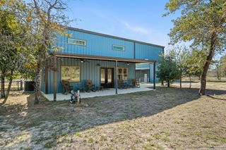144 County Road 7725, Natalia, TX 78059