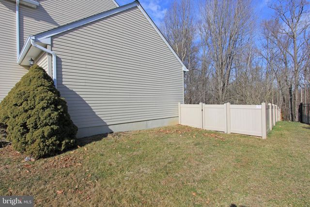 251 E FLAGSTONE DR, Newark, DE 19702