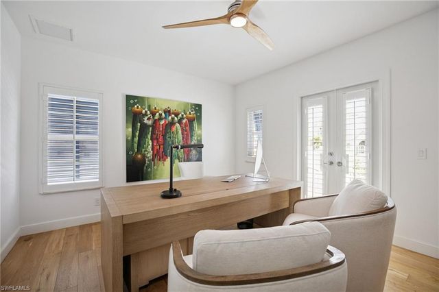 451 Oak AVE, Naples, FL 34108