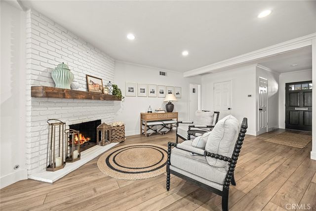 15914 West, Whittier, CA 90603