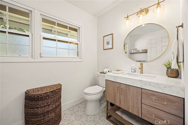 15914 West, Whittier, CA 90603