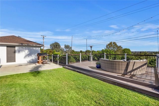 15914 West, Whittier, CA 90603