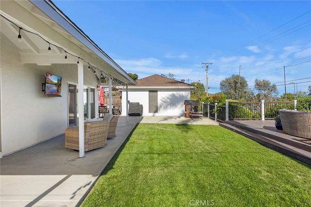 15914 West, Whittier, CA 90603