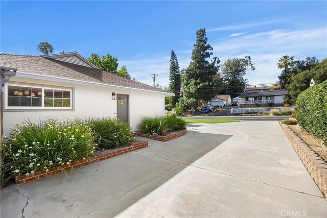 15914 West, Whittier, CA 90603