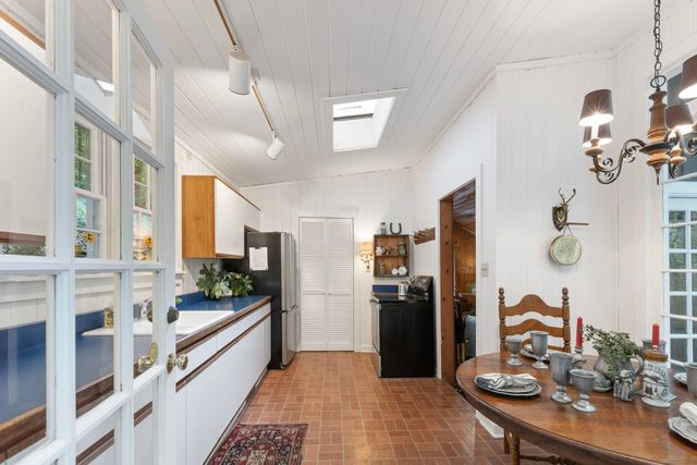 7941 Fernvale Rd, Fairview, TN 37062