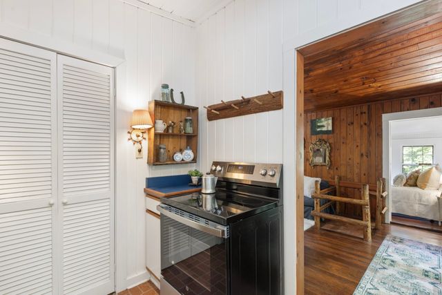 7941 Fernvale Rd, Fairview, TN 37062