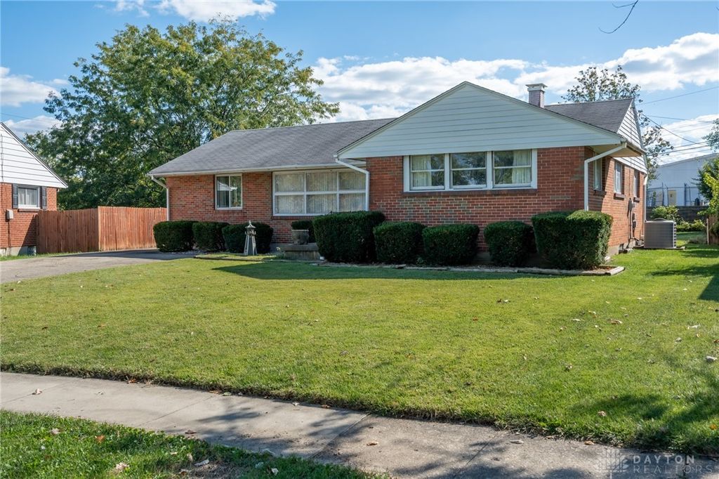 3736 Valleywood Drive, Kettering, OH 45429