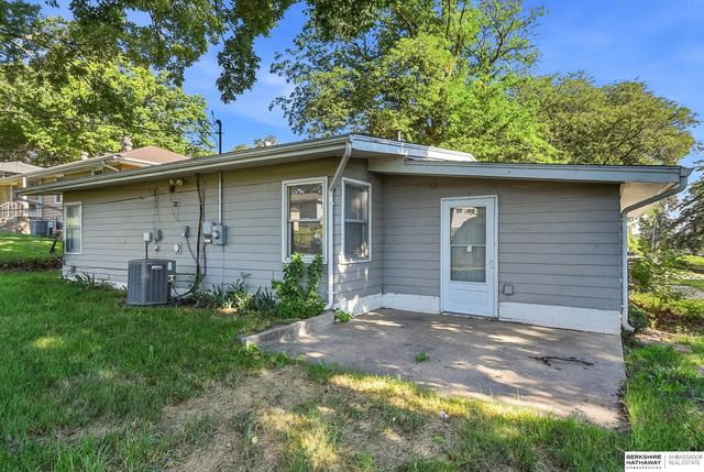 4925 Browne Street, Omaha, NE 68104