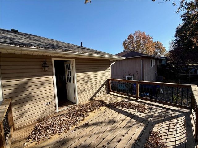 406 Chapel Road, Warrensburg, MO 64093