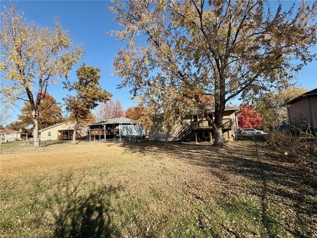 406 Chapel Road, Warrensburg, MO 64093