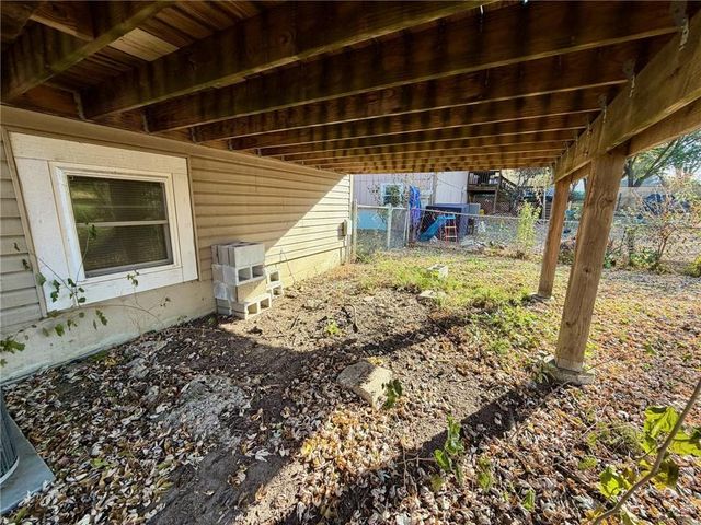 406 Chapel Road, Warrensburg, MO 64093